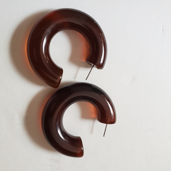 VINTAGE Large Hoop Lucite Earrings Brown Resin - Picture 7 of 8